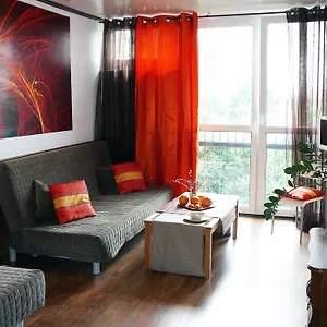 topone-apartments.warsawhotelspoland.com/